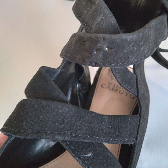 Vince Camuto Black Sammson Suede Leather Peep Toe Strappy Heel Sandal Women's 9 - Picture 8 of 13